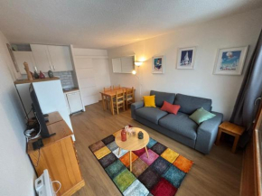 APPARTEMENT RESIDENCE PLEIN SUD , CENTRE STATION , PIED DES PISTES , PARKING ,WIFI , 30 m2 , 4p